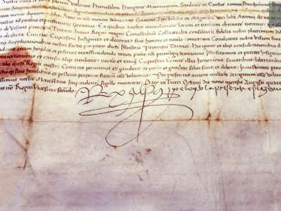 Il documento, oltre alla firma del sovrano...